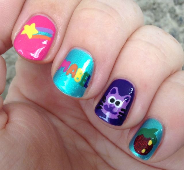 Mabel Pines Fingers